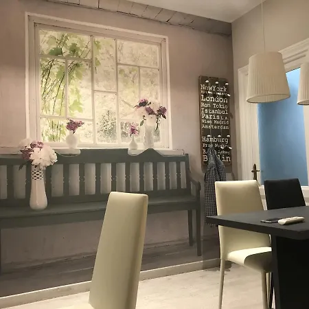 度假居 The Flower Market 罗马